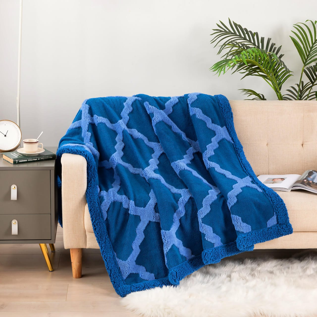 ❄️🛋️ ¡Acurrúcate con estilo este invierno! Manta Sherpa con Ovejero – Súper suave, abrigada y decorativa 🧣✨